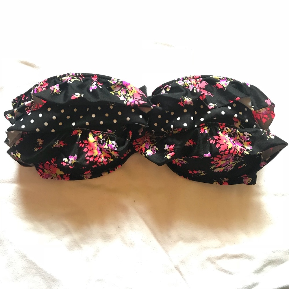 Victoria’s Secret Padded Bandeau Bikini Top